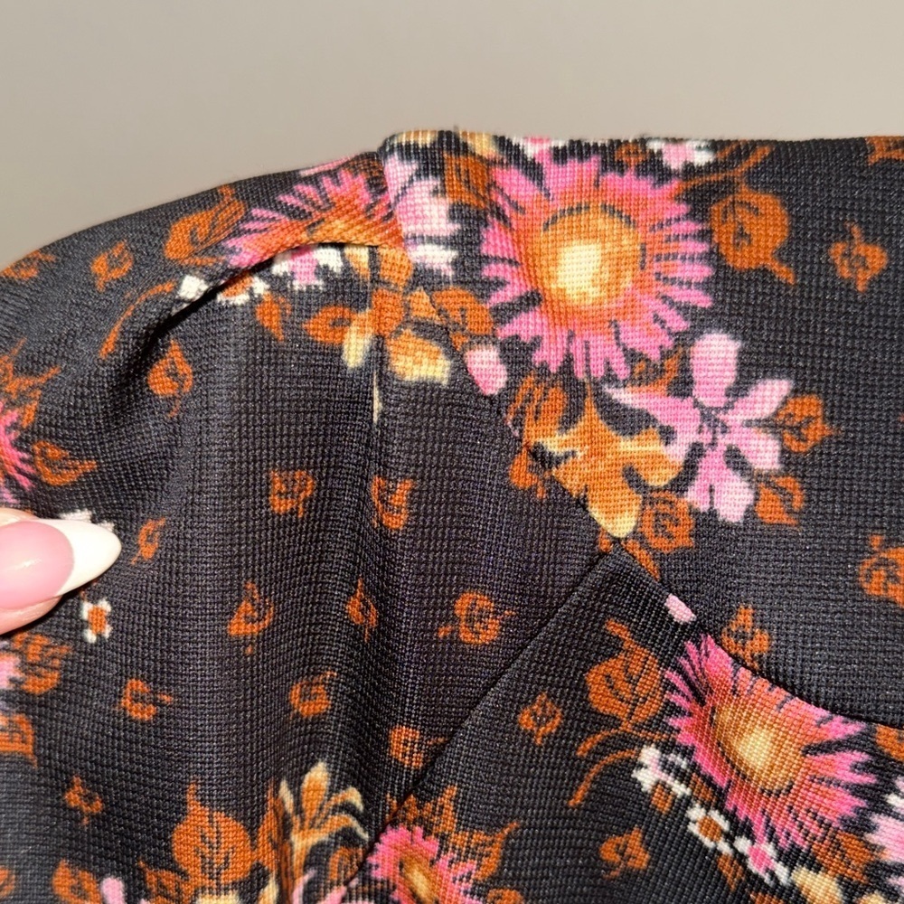 Vintage 60’s-70’s Floral Long Sleeve Dress - Black and Pink - Picture 6 of 8